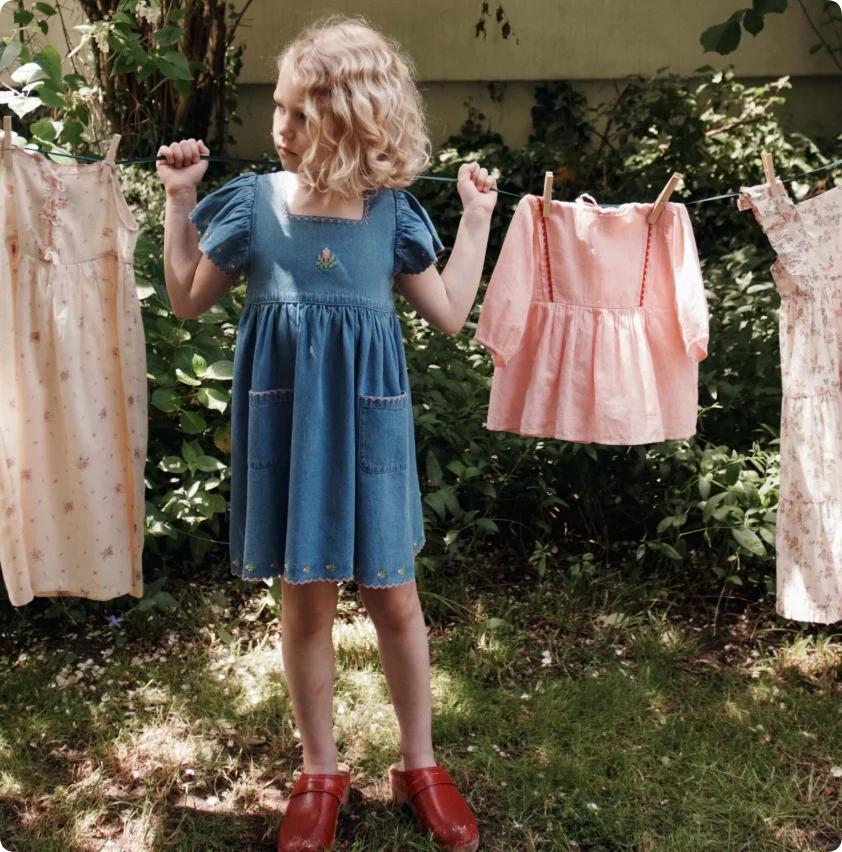 2026 SS Summer Embroidered flowers Girl Denim Dress EM Pleated Kids Short Sleeve Princess Dresses Clothes